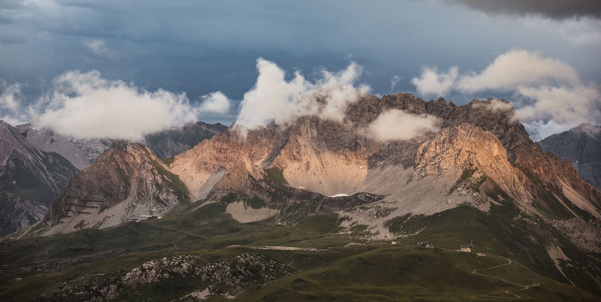 Panoramablick auf Karhorn, Wartherhorn, Auenfelderhorn