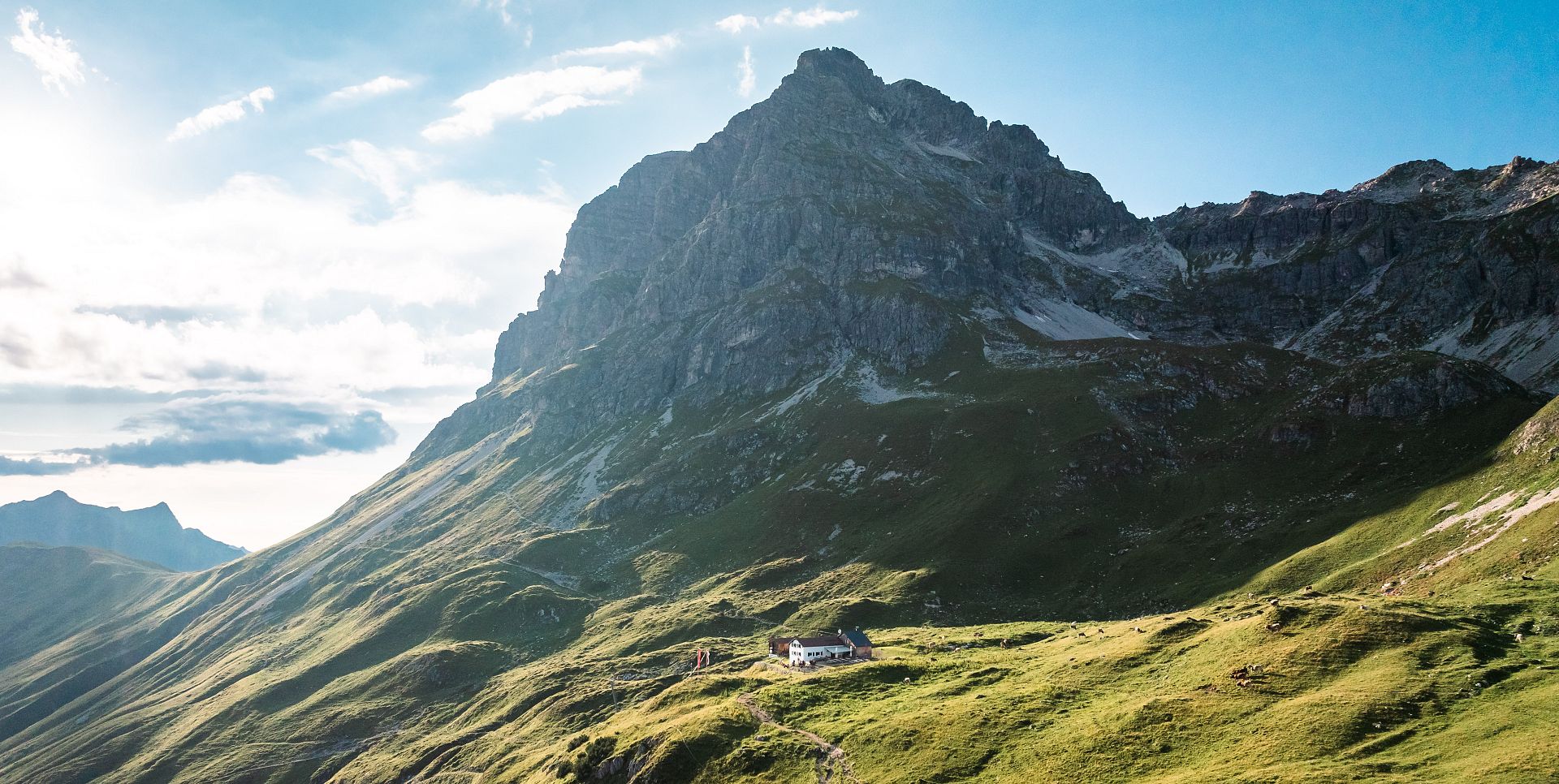 Nestled beneath the massive rocks of Widderstein lies the Widdersteinhütte.