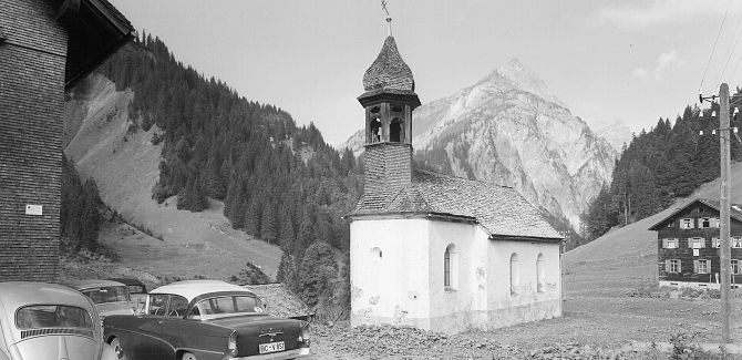 Historic image of the chapel in Schröcken Unterboden.