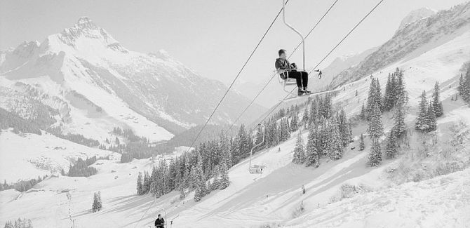 Historic image of the old Jägeralp chairlift.