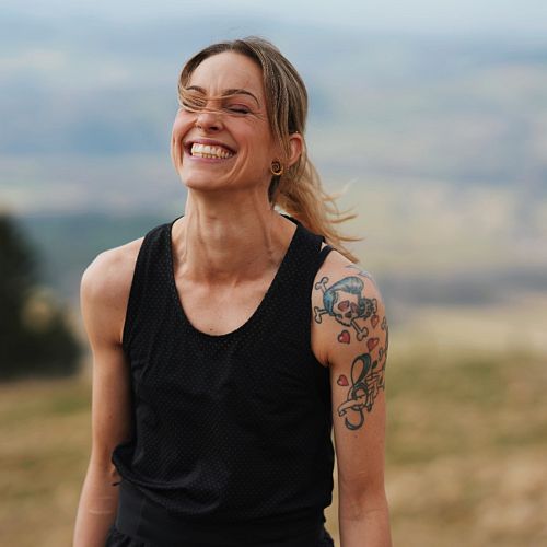 Porträtfoto von Jenny Romanowski.