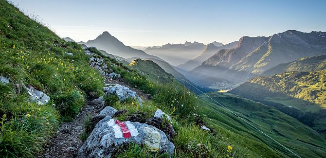 Wanderweg Hochkrumbach in Warth-Schröcken (c) Nora Fröhlich - Bregenzerwald Tourismus