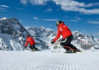 Arlberg Pisten Safari.