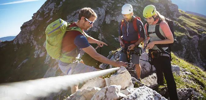 Ridge and climbing tours.