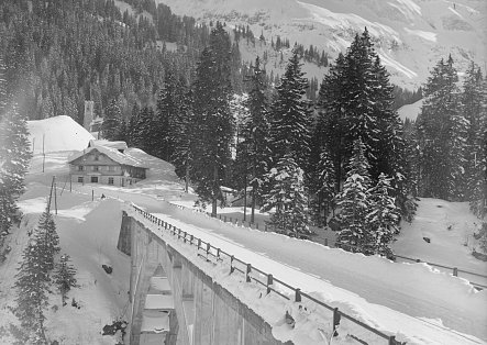 Historic image of the Tannberg Bridge in Schröcken.