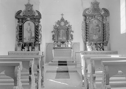 Historic photograph of the altar in the Simmel Chapel.