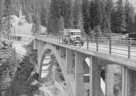 Historic image of the Tannberg Bridge in Schröcken.