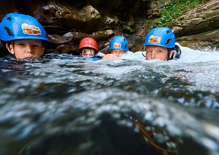 mobile-canyoning-in-warth-schroecken-35