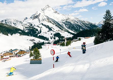 mobile-highlights-im-skigebiet-warth-schroecken-44