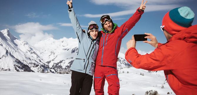 Snow & Fun mit Rheinstone live.
