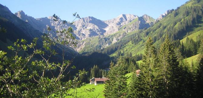 Guided tour Zitterklapfen. 2.403 m