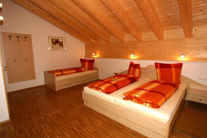 großzügige Schlafzimmer