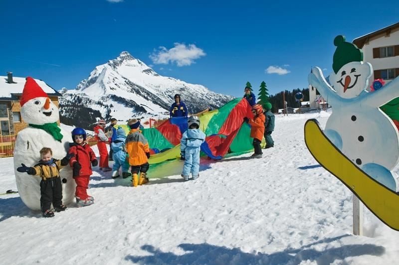 Kinderschnee Haus Theodul